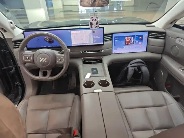 IM Motors LS6 — Фото автомобиля 9