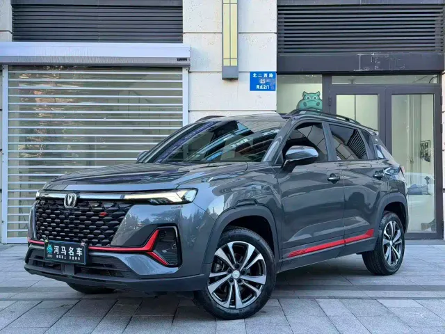 Changan CS35 Plus — Фото автомобиля 2