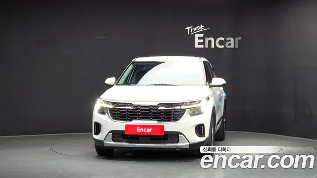 Kia Seltos — Фото автомобиля 3