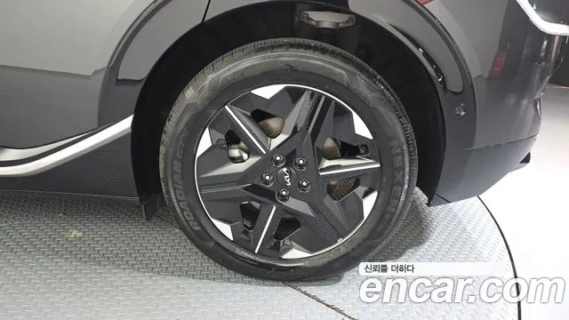 Kia EV6 — Фото автомобиля 19