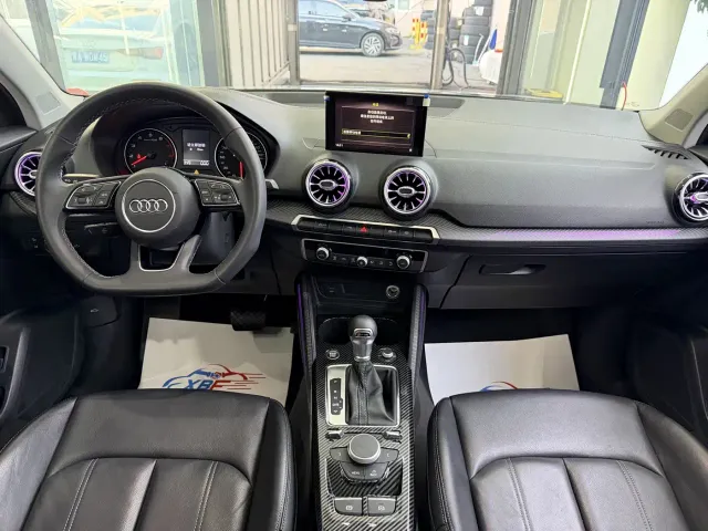 Audi Q2L — Фото автомобиля 5