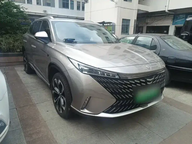 Roewe RX5 — Фото автомобиля 3