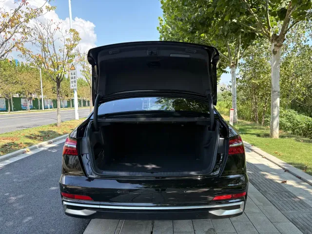 Audi A6L — Фото автомобиля 7