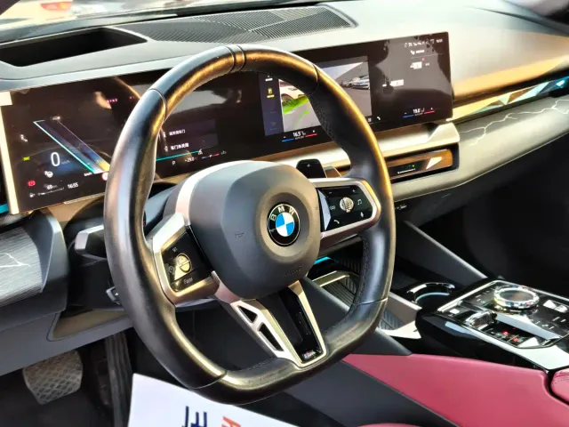 BMW 5 Series — Фото автомобиля 8
