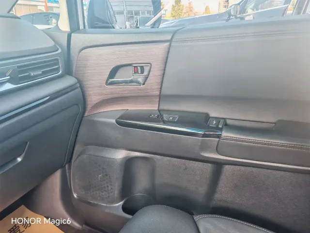 Honda Odyssey — Фото автомобиля 14