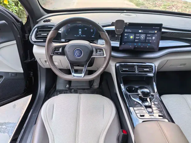 BYD Qin PLUS — Фото автомобиля 11