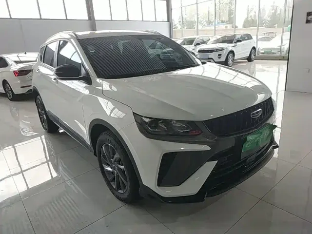 Geely Binyue — Фото автомобиля 3