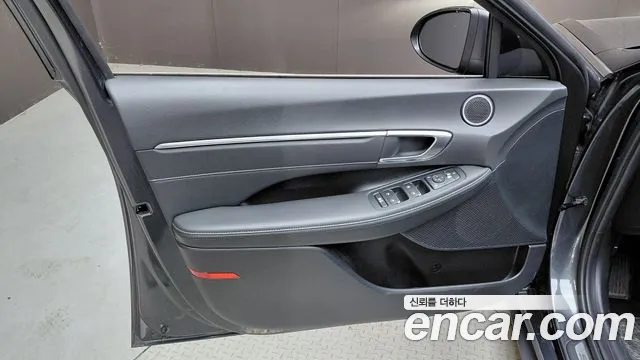 Hyundai Sonata Sonata (DN8) 2.0 LPG(Для проката) — Фото автомобиля 23