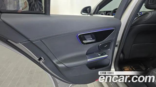 Mercedes-Benz C-Class — Фото автомобиля 24
