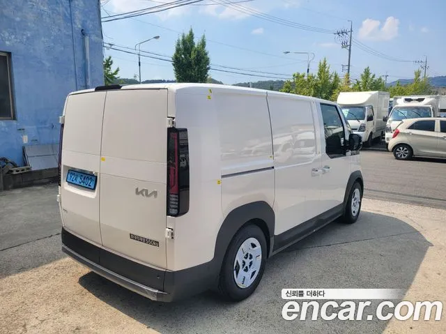 Kia PV5 — Фото автомобиля 6