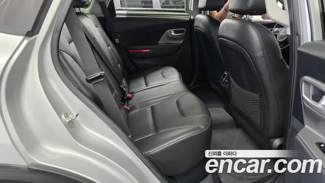 Kia Niro — Фото автомобиля 17