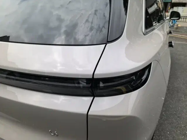Li Auto L6 — Фото автомобиля 23