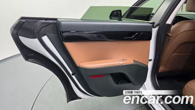Hyundai Grandeur GN7 — Фото автомобиля 14
