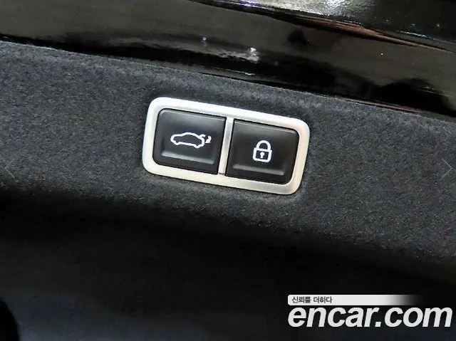 Hyundai Grandeur Grandeur (GN7) 3.5 Бензин 4WD — Фото автомобиля 16