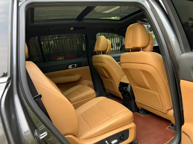 Li Auto ONE — Фото автомобиля 21