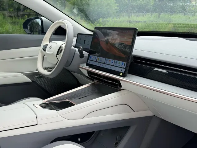 Dongfeng eπ 007 — Фото автомобиля 7