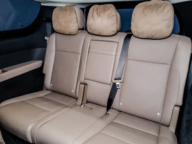 Li Auto MEGA — Фото автомобиля 7