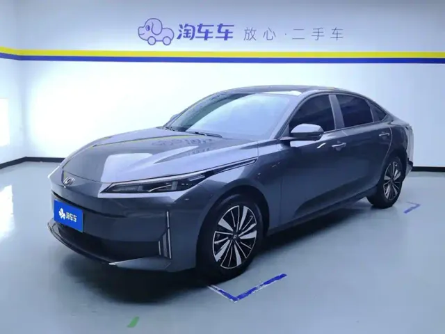 Фотография автомобиля — Changan Qiyuan A05