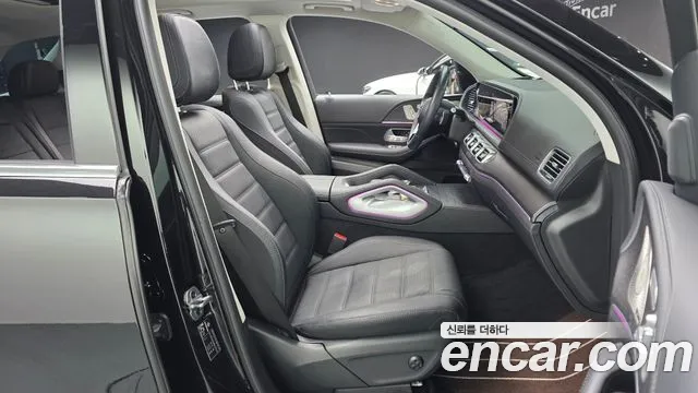 Mercedes-Benz GLE-Class — Фото автомобиля 10