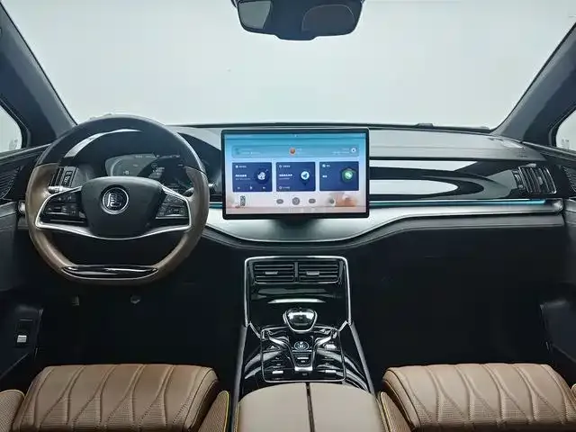 BYD Tang — Фото автомобиля 8