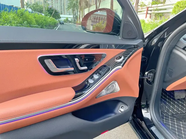 Mercedes-Benz S-Class — Фото автомобиля 15