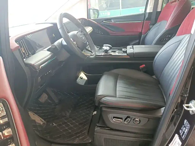 GAC Trumpchi E9 — Фото автомобиля 14