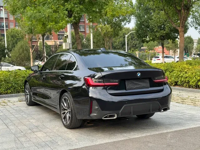 BMW 3 Series — Фото автомобиля 4