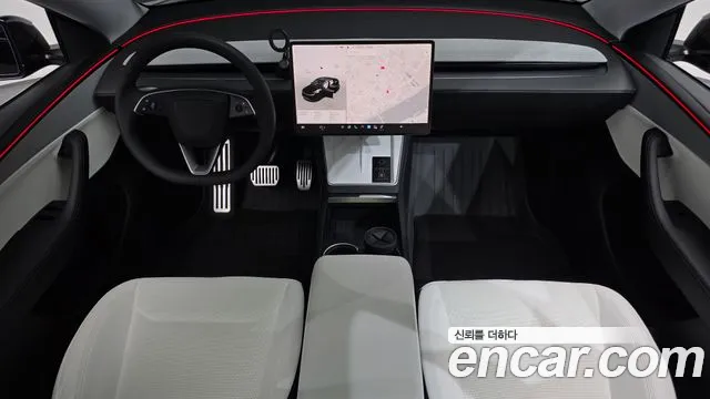 Tesla Model Y — Фото автомобиля 10