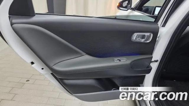 Hyundai Ioniq 6 — Фото автомобиля 13