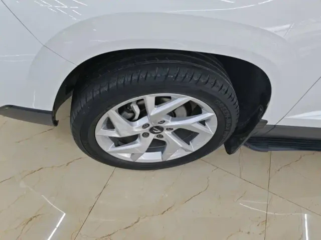 Jetta VS7 — Фото автомобиля 22