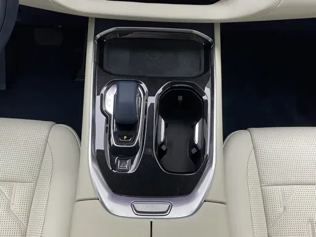 ZEEKR Zeekr 009 2024 7-Seat Aisle AWD Version 108kWh — Фото автомобиля 20