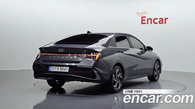 Hyundai Avante — Фото автомобиля 2