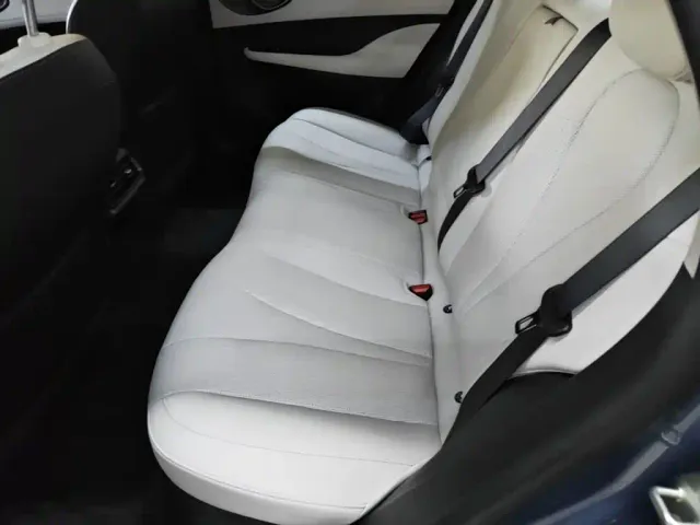 BYD Seal 05 DM-i — Фото автомобиля 16