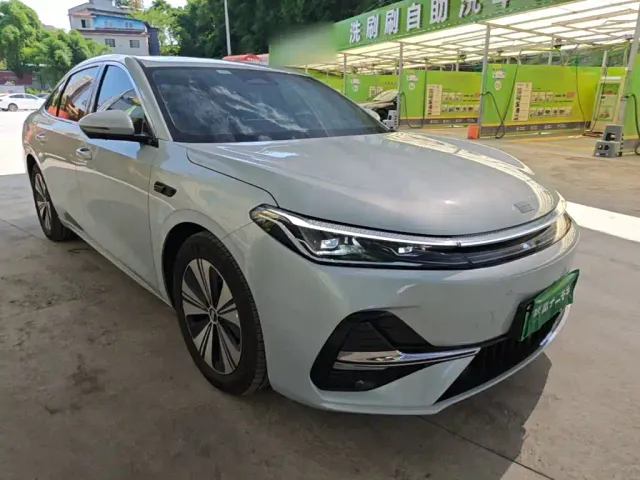 Geely Galaxy A7 — Фото автомобиля 21