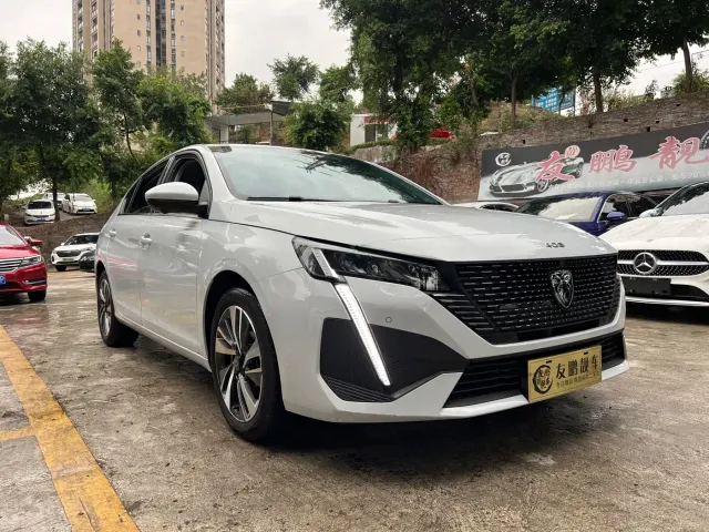 Peugeot 408 — Фото автомобиля 3