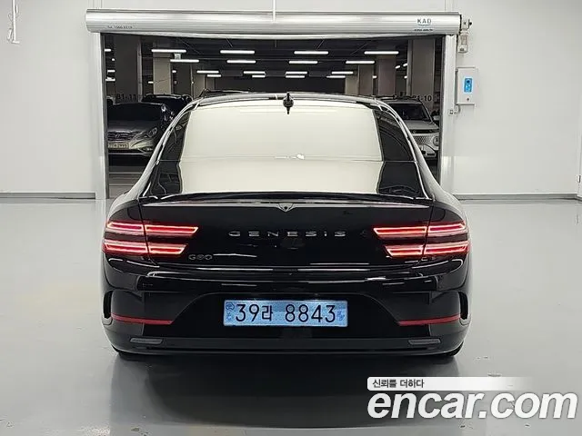 Genesis G80 RG3 — Фото автомобиля 3