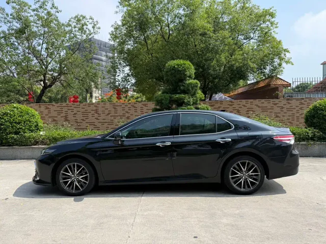 Toyota Camry — Фото автомобиля 4