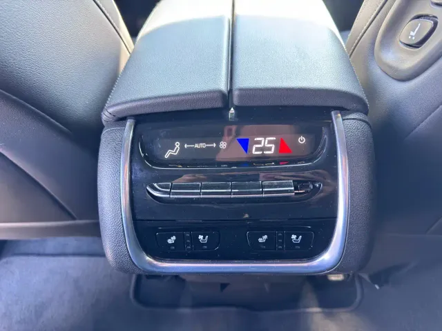 Buick Enclave — Фото автомобиля 18