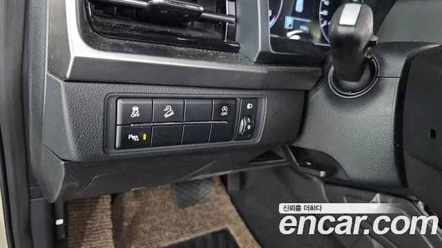KG_Mobility_Ssangyong Rexton Новый Rexton Sport Дизель 2.2 4WD — Фото автомобиля 18