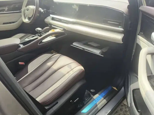 Geely Xingyue L — Фото автомобиля 12