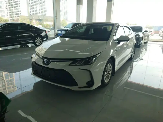 Фотография автомобиля — Toyota Corolla