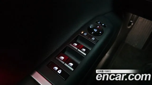 Hyundai Grandeur GN7 — Фото автомобиля 28