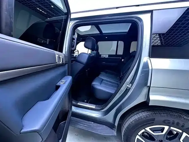 BYD FangChengBao Titanium 7 — Фото автомобиля 10