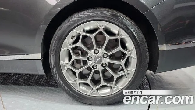 Genesis G80 RG3 — Фото автомобиля 6
