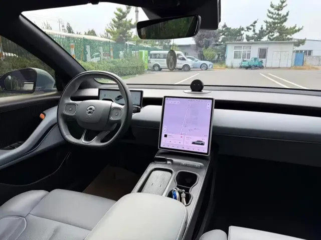 NIO NIO ET5 2022 75kWh — Фото автомобиля 18