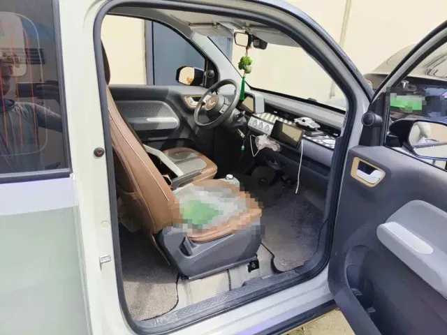 Wuling Hongguang Mini EV — Фото автомобиля 12