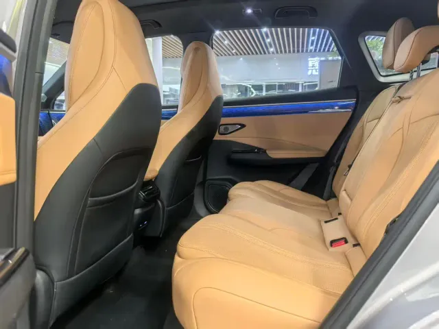 Geely Galaxy L7 — Фото автомобиля 8