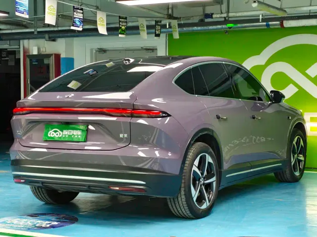 Nio EC6 — Фото автомобиля 17