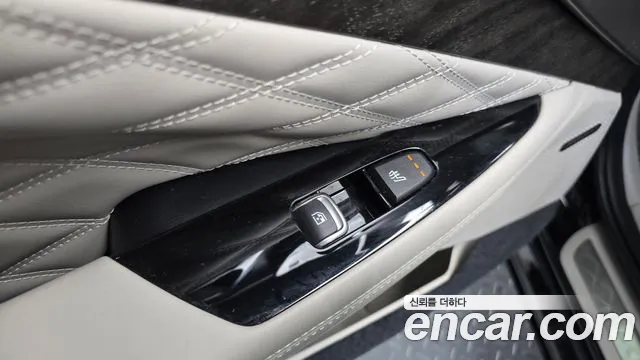 Kia K8 Hybrid — Фото автомобиля 28