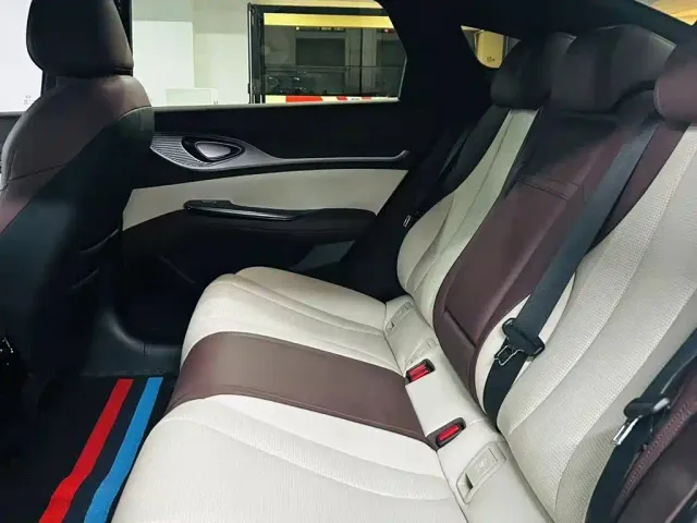 BYD Seal — Фото автомобиля 9